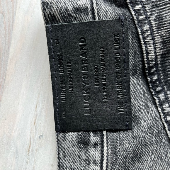 Vintage Lucky brand charcoal jeans. - Picture 3 of 5
